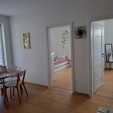 Apartment White Cube Poprad