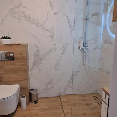 White Cube Apartman *